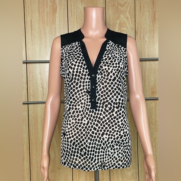 The Limited Tops - The Limited Black and White Sleeveless Blouse with Mandarin Collar SZ-M